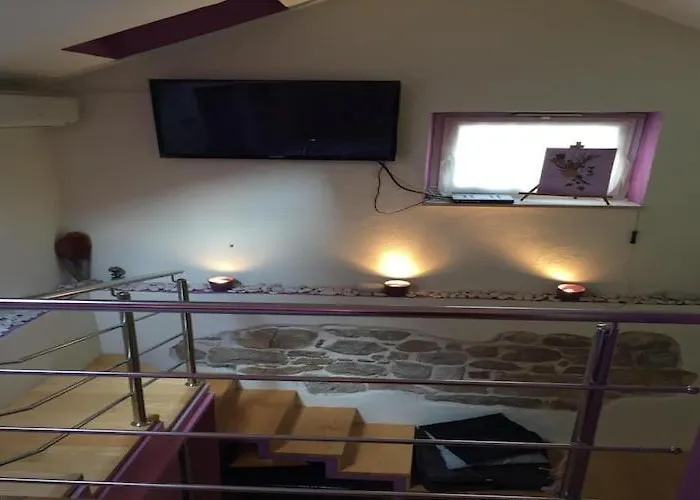 Elena St - Duplex Purple Split